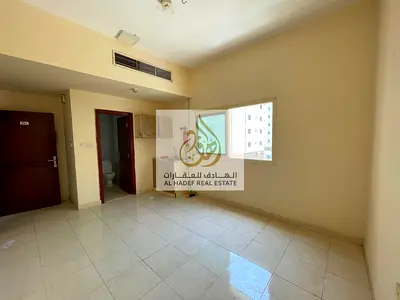 استوديو للإيجار السنوي في النباعة الشارقة | ثاني ساكن | تكييف وغاز مركزي | موقع مميز قريب من جميع الخدمات