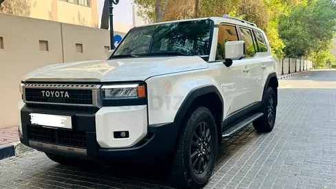 Toyota Prado GXL | GCC Specs | 9,900kms | 2025MY | with Service Contract