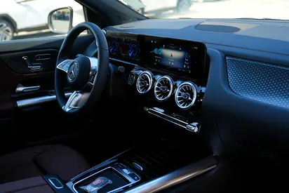 Mercedes-Benz EQA, миниатюра 13