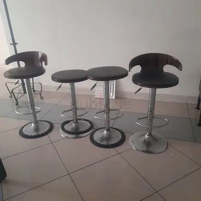 اربع كراسي دائريه