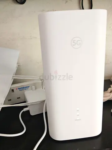 Huawei 5G Home Router / MiFi Station - White, Good Working Condition