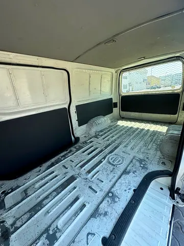 2015 Toyota HIACE — фото 8
