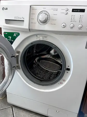 LG Front Load Washing Machine 7kg - Good Working Condition
