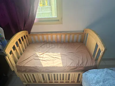 Solid wood baby crib / toddler bed with mattress included