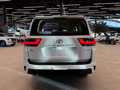 2026 Toyota LAND CRUISER 照片 6