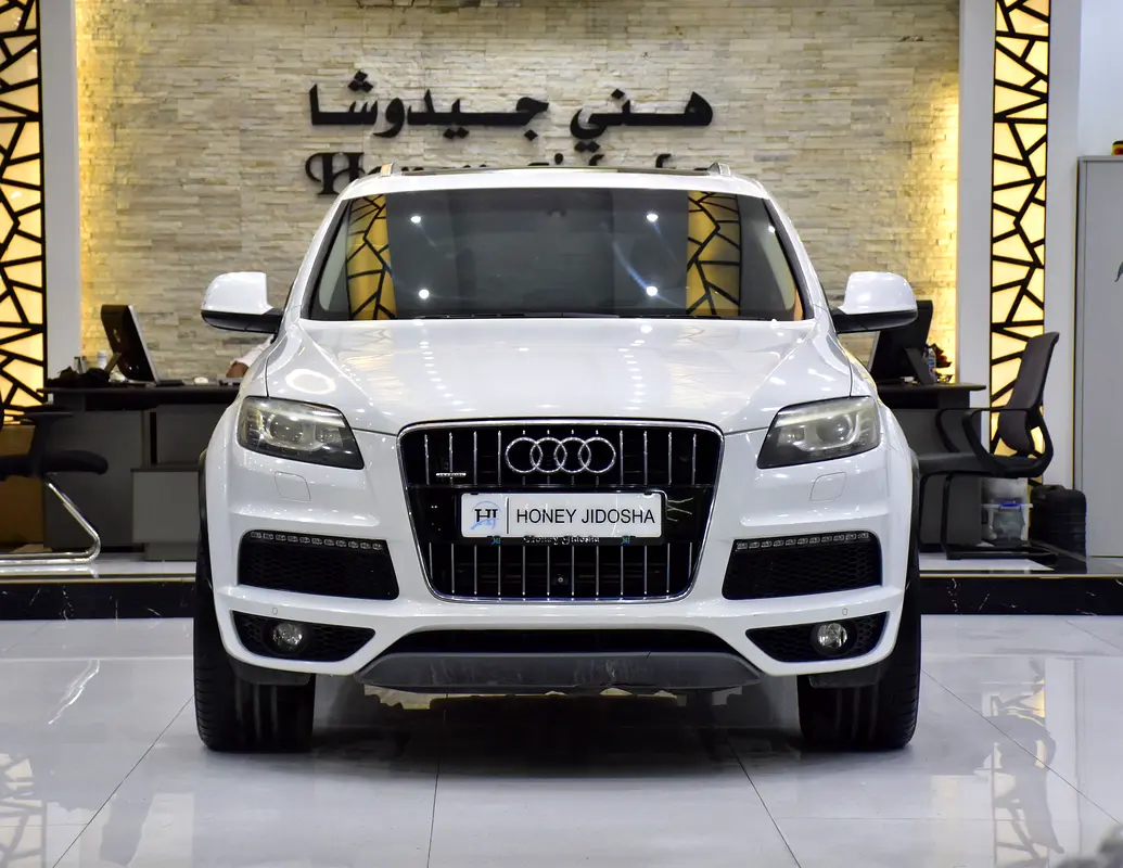 Audi Q7 2015 — photo 1 of 17