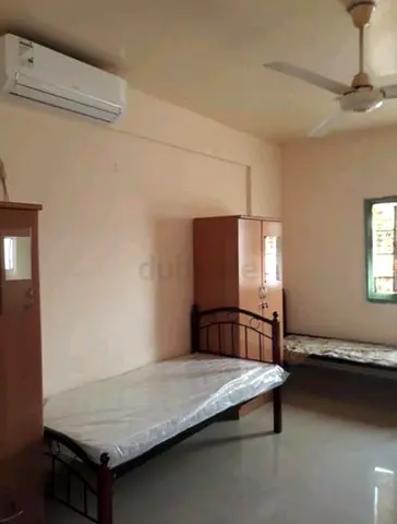 Executive bed space available in Butina for keralite