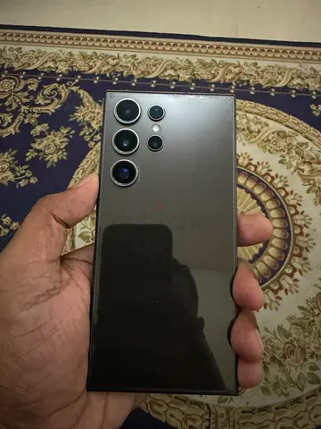 Samsung S24 ultra -256 GB @ 2200