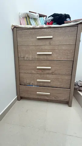 Wooden 5-Drawer Dresser / Chest of Drawers - Light Oak