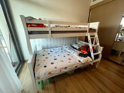 Homecenter White wooden bunk bed with ladder