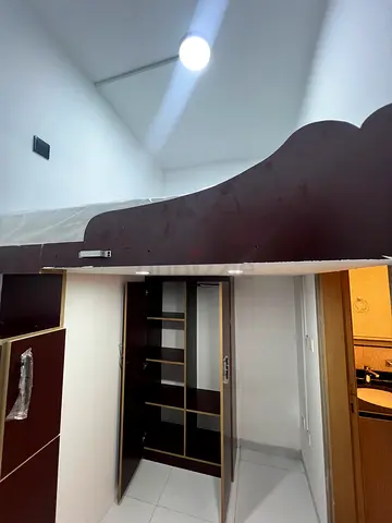 Attach washroom partition room 3-4 mins walk from MOE