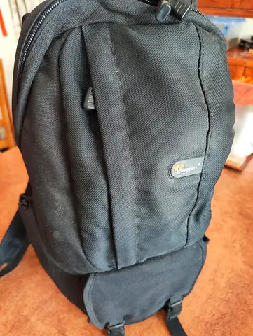Lowepro camera bag fastback BP 100
