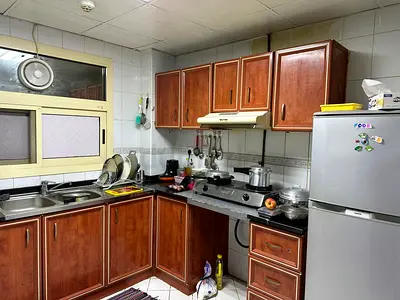 Spacious executive bed space available for Indian males