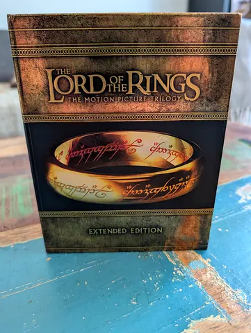 Lord of the Rings: The Motion Picture Trilogy Premium Extended Edition (15-Disc Blu-ray Box Set)