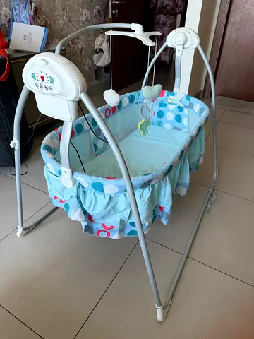 Baby Swing Cradle, Automatic Electric Cradles for Babies with Mosquito Net, Remote  Music