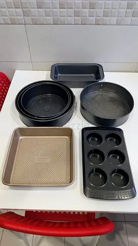 Set of Baking Pans and Molds - Cake, Muffin, Loaf, Square Tray