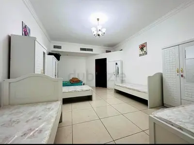 Karama---gents single bedspace---near burjuman metro---rent 799 aed