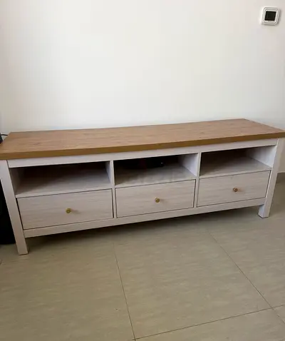 Wood Finish TV Console / Media Unit with 3 Drawers