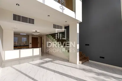 Fully Furnished | Semi Detached | Central Location