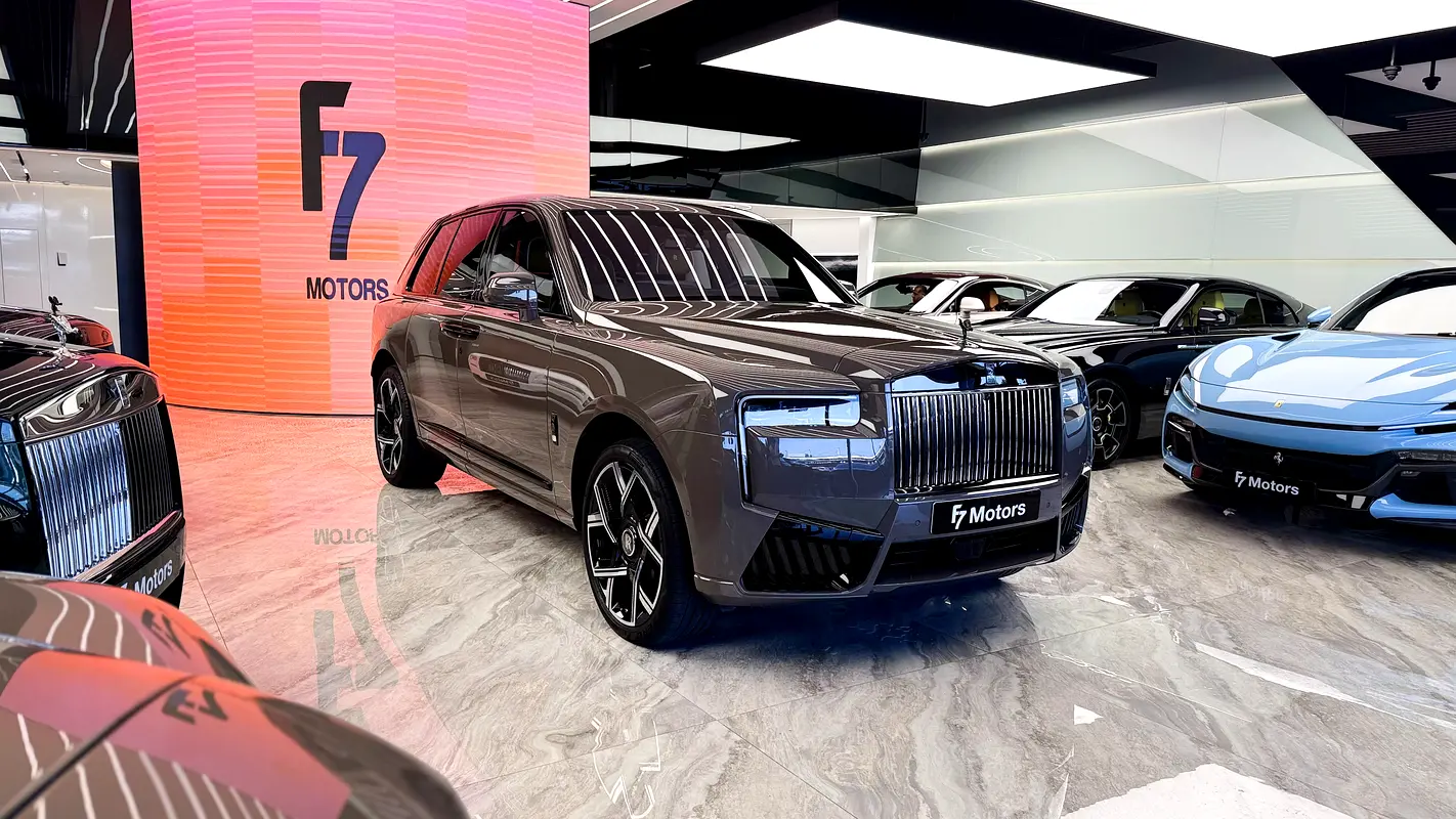 Rolls-Royce Cullinan 2025 — photo 1 of 17