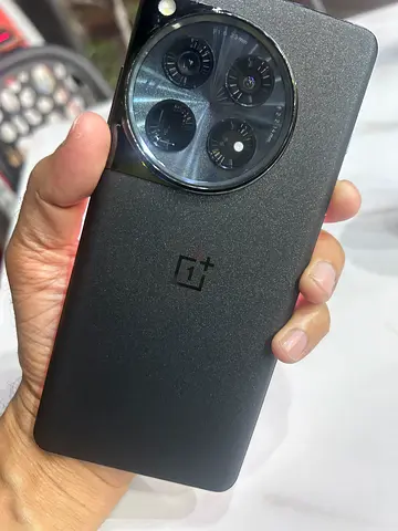 Oneplus 12 16GB ram 512GB