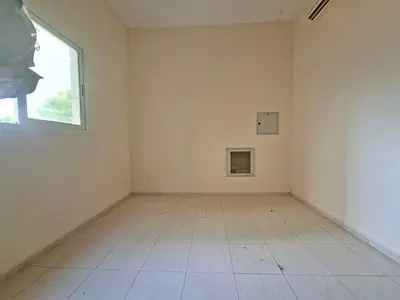 Spacious studio Flat in sachool area Muwailah sharjah