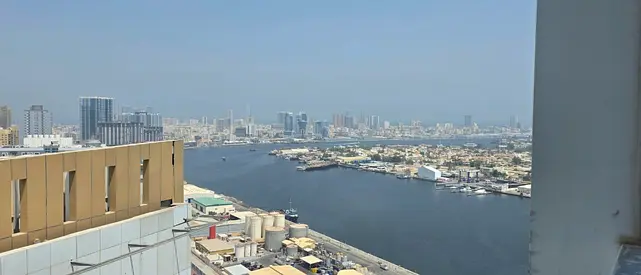الراشديه 1 عجمان _ابراج اللولوه _تكييف مركزي _اطلاله بحري- _اتنين حمام