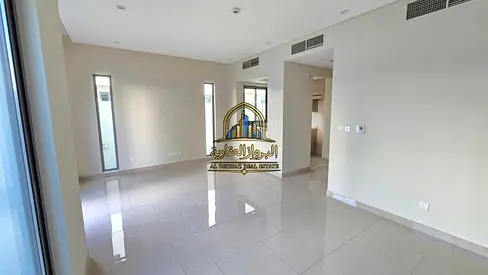 Luxurious 3 bedroom with maid room villa gated cumminity