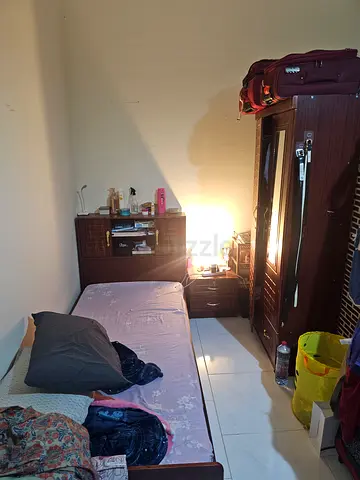 Ladies Bed Space | BurJuman Exit 3 – Prime Location