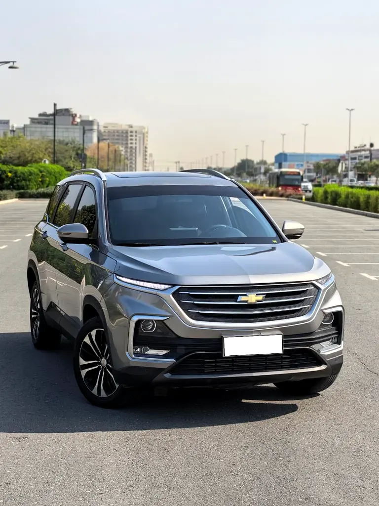 Chevrolet Captiva 2023 — photo 1 of 12