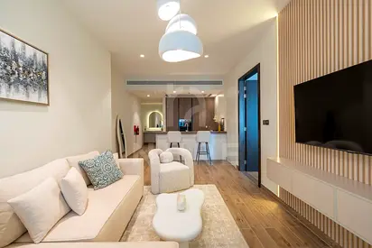 Large Layout | Interior Designed | 944 SQ. FT.