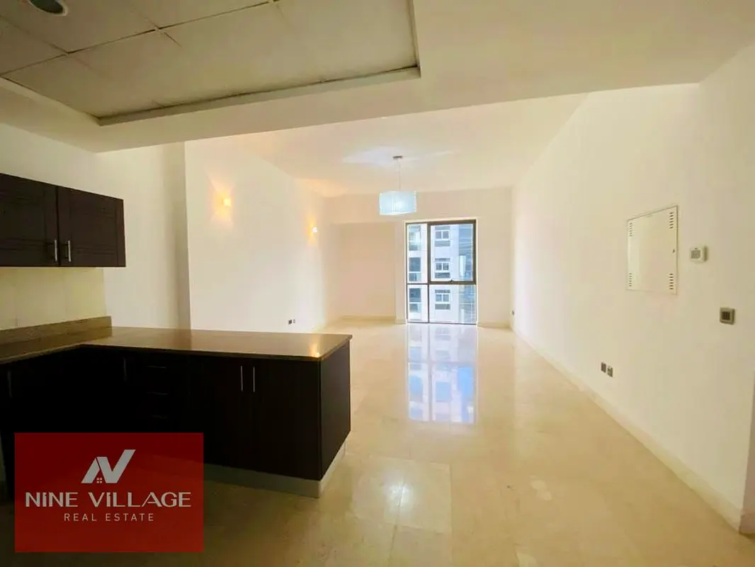 Prime Location Near MOE & Metro | Bright Open-Plan Living