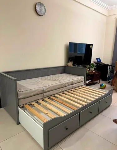 Ikea hemnes day bed with matters 3 storage