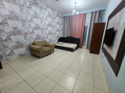 PRIVATE ROOM AVILABLE  IN ONE BHK FLAT