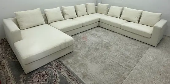 Like new condition the one brand Ushape sofa
