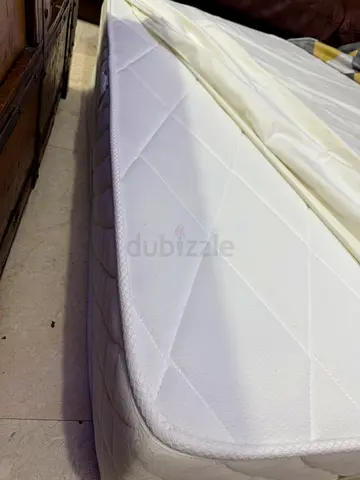 Hard Firm Medicated Mattress 140x200x20cm Excellent Condition