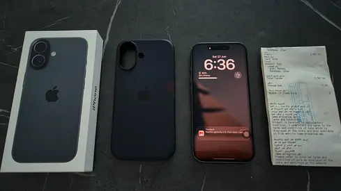 Iphone 17 with Apple Care +
