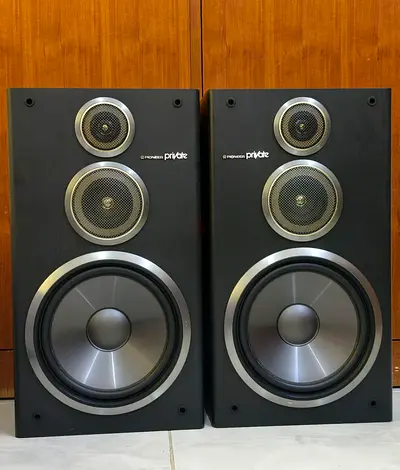 Pioneer 3 Way Speakers