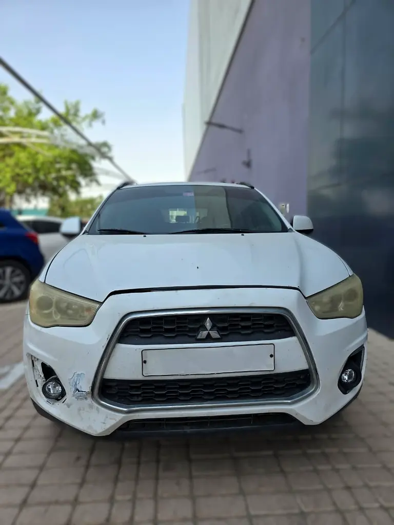 Mitsubishi ASX 2013 — photo 1 of 11