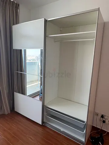 White Sliding Door Wardrobe with Mirrored Panels - Good Condition