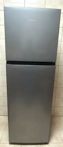 Hisense 2-Door Top Freezer Refrigerator - Good Working Condition