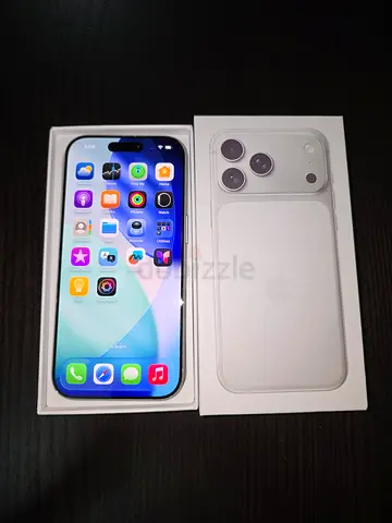 Iphone 17 pro 256Gb with Box LLA Dual Esim waranty til 11/2026 silver color battery 100% cycle 99