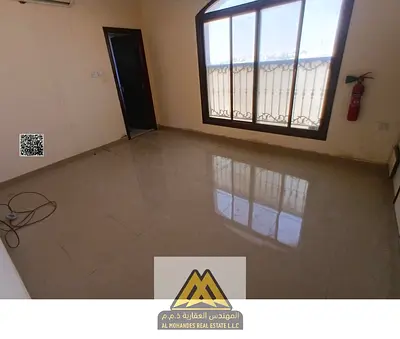 استوديو بالروضة 2 على شارع الشيخ عمار، مساحة كبيرة، تكييف سبليت، 20 ألف سنويًا، 4 دفعات.