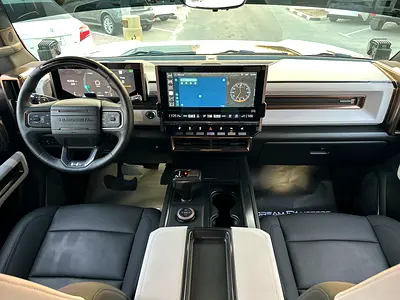 2022 GMC HUMMER — фото 8