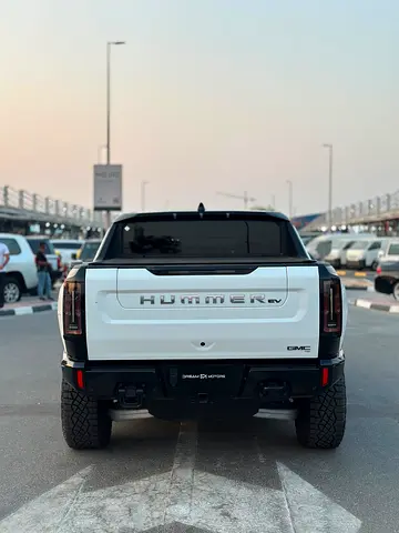 2022 GMC HUMMER — фото 6