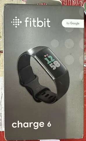 Fitbit Charge 6 (by Google) - fitness tracker Black+white color available