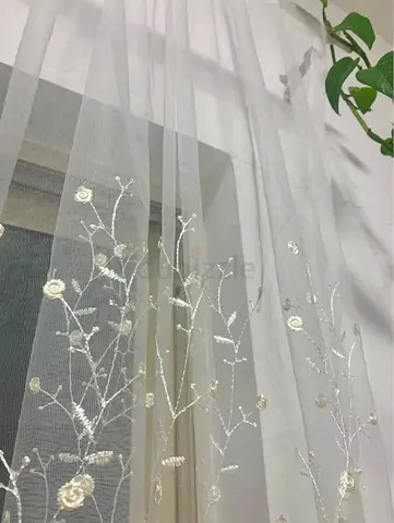 Set of curtains