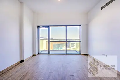 Modern Layout | 3 Bedrooms | Near Metro