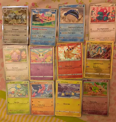 12 Pokémon Trading Cards