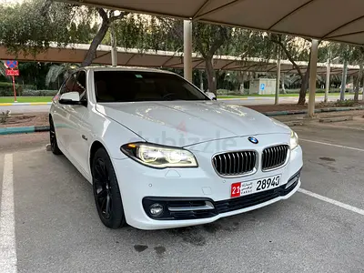 BMW 5-Series 520i Exclusive 2015 GCC Specs in great condition